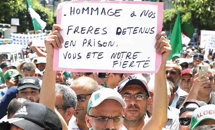 Algérie: La junte embarrassée par la grève de la faim de plus de 40 détenus politiques