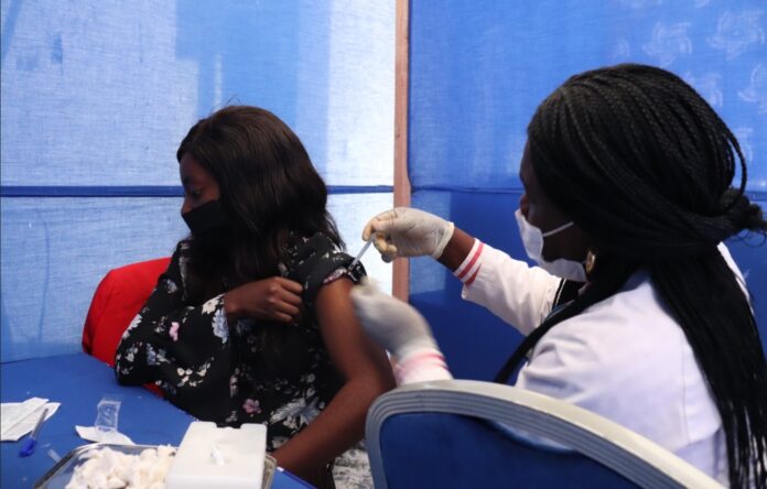 Covid-19: L’Afrique du Sud met au point le premier vaccin à ARN messager en Afrique