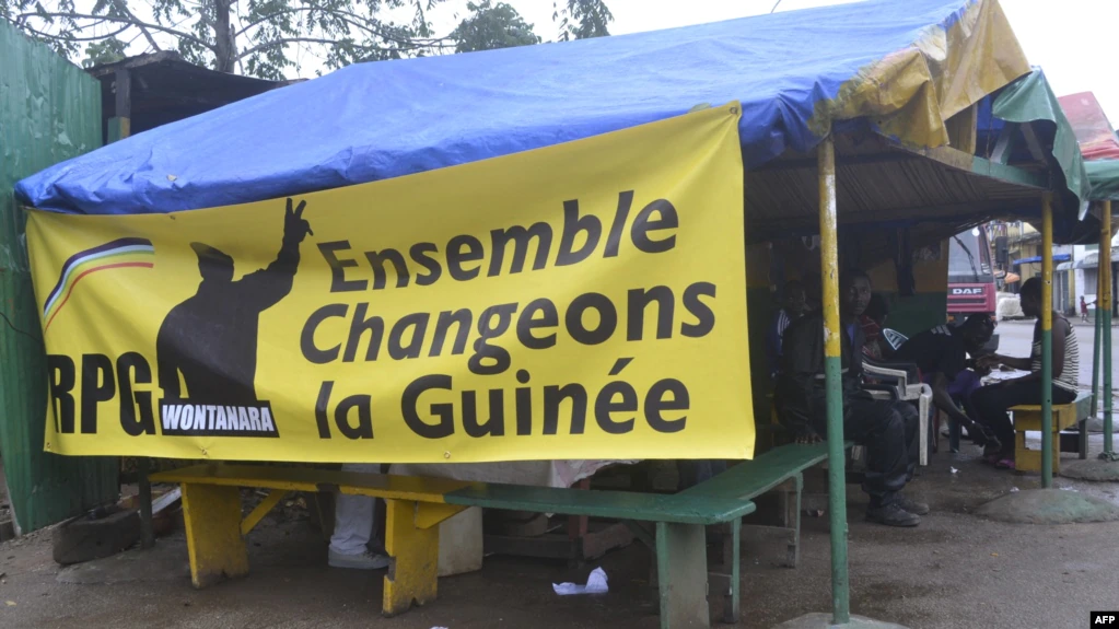 Guinée : Deux nouveaux ex-ministres écroués pour détournement de fonds publics