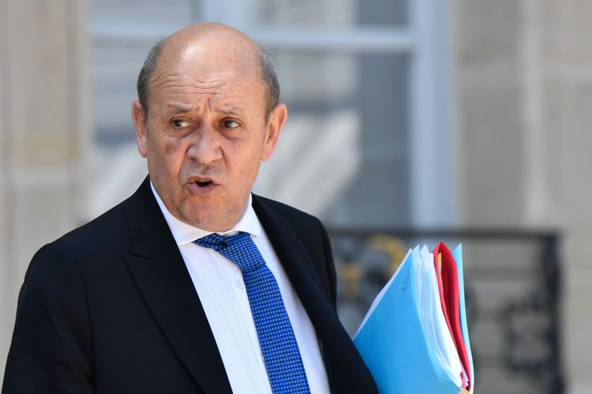 La justice malienne convoque le chef de la diplomatie française pour «atteinte aux biens publics»