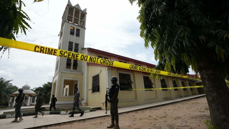 Nigeria : La traque des auteurs de l’attaque contre une église s’intensifie