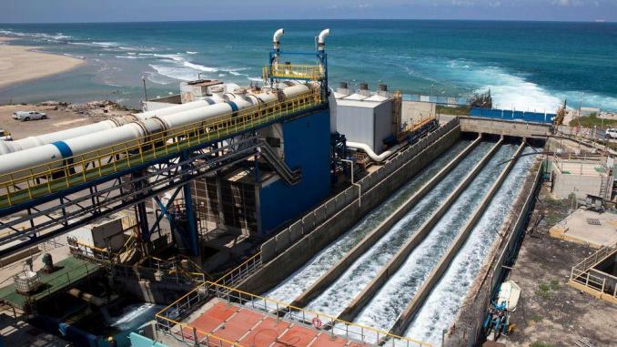Sénégal : Macky Sall lance la construction d’une unité de dessalement d’eau de mer à Dakar