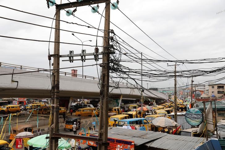 Nigeria: Les salariés du secteur de l’électricité mettent en veilleuse leur grève