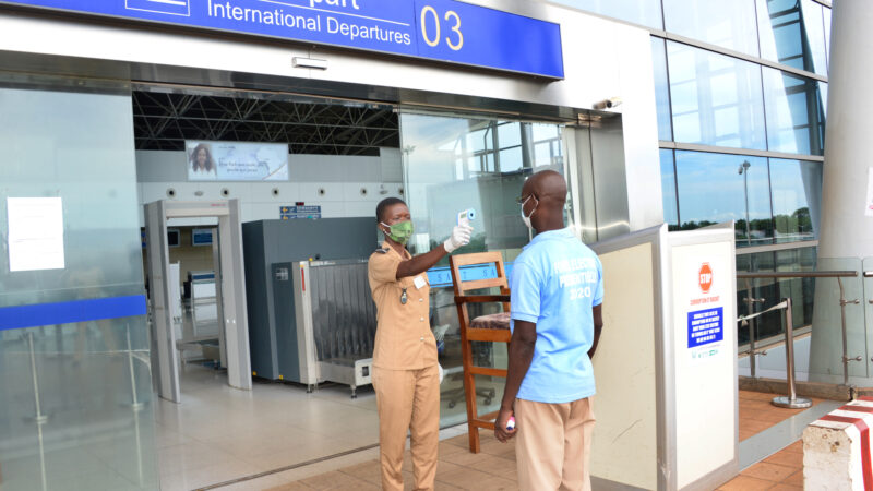 Madagascar supprime les tests de la Covid-19 dans ses aéroports