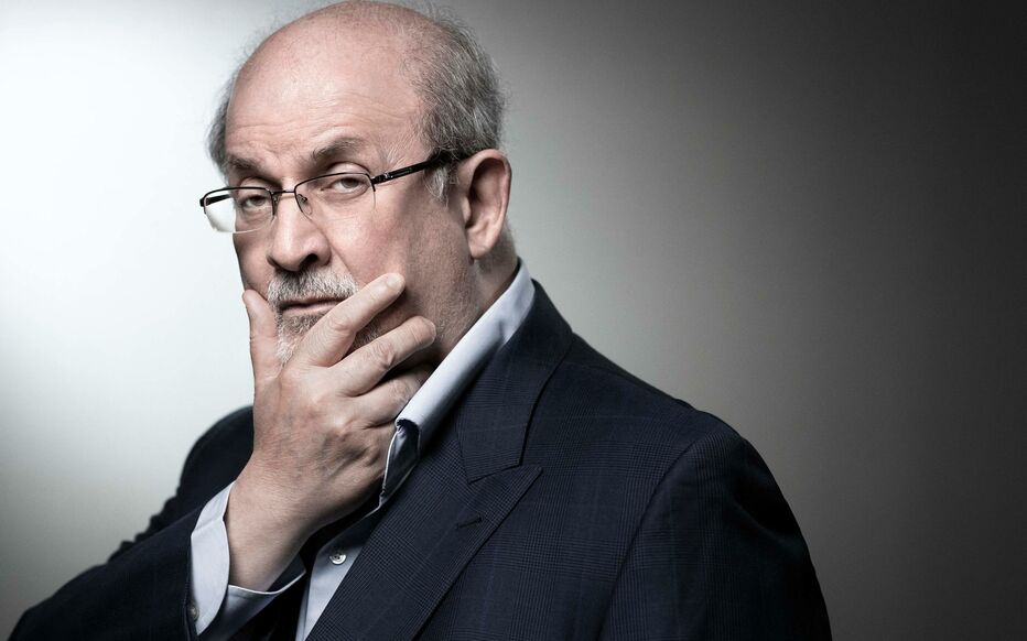 Etats-Unis : Nette amélioration de l’état de santé de Salman Rushdie après son agression au couteau