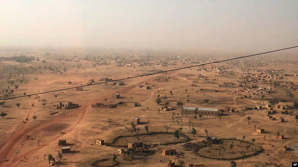 Niger/Burkina: Le Président Damiba s’accorde avec son pair Bazoum pour muscler la lutte anti-terroriste régionale