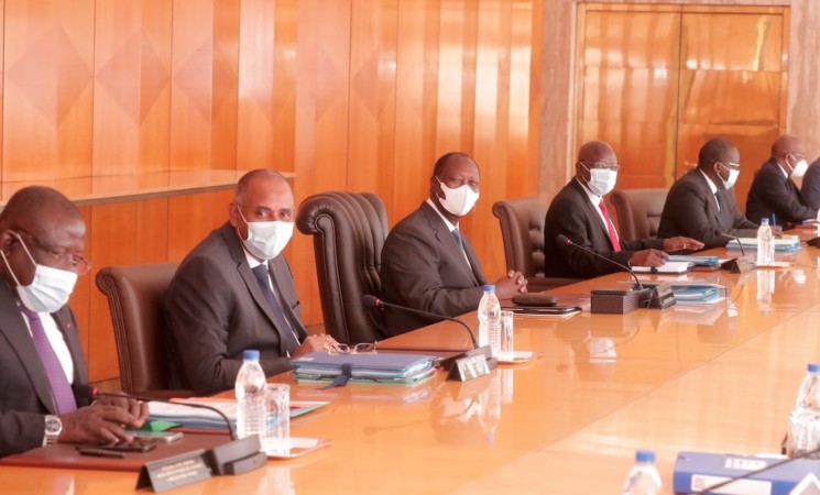 Le gouvernement ivoirien crée un Comité sectoriel de dialogue social dans chaque ministère