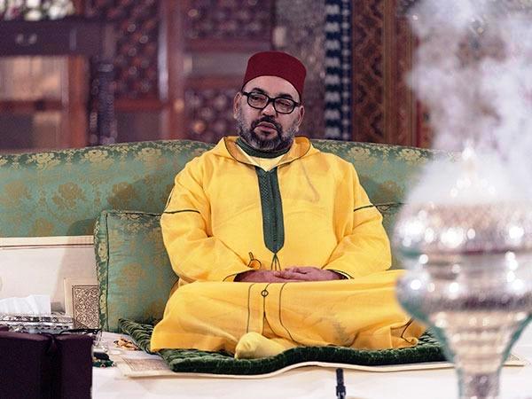 Le roi Mohammed VI préside à Rabat, une veillée religieuse en commémoration de l’Aïd al-Mawlid Annabaoui Acharif