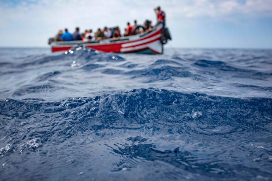 Tunisie-Migration : Des centaines de Tunisien manifestent à Zarziz pour réclamer la recherche des disparus en mer