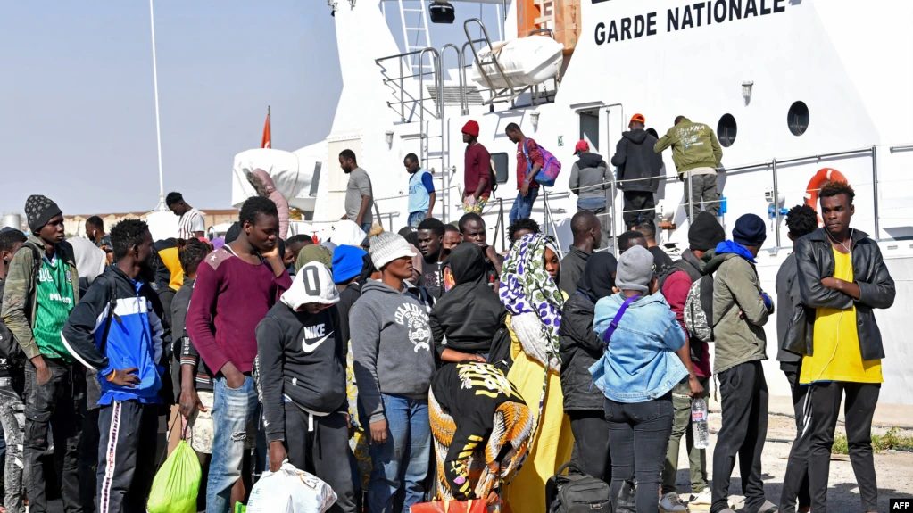 Plus de 200 étrangers  en Libye reconduits aux frontières