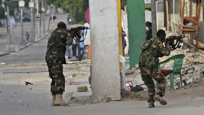Somalie: Les combattants du groupe al-Shebab s’en prennent à un hôtel de Mogadiscio