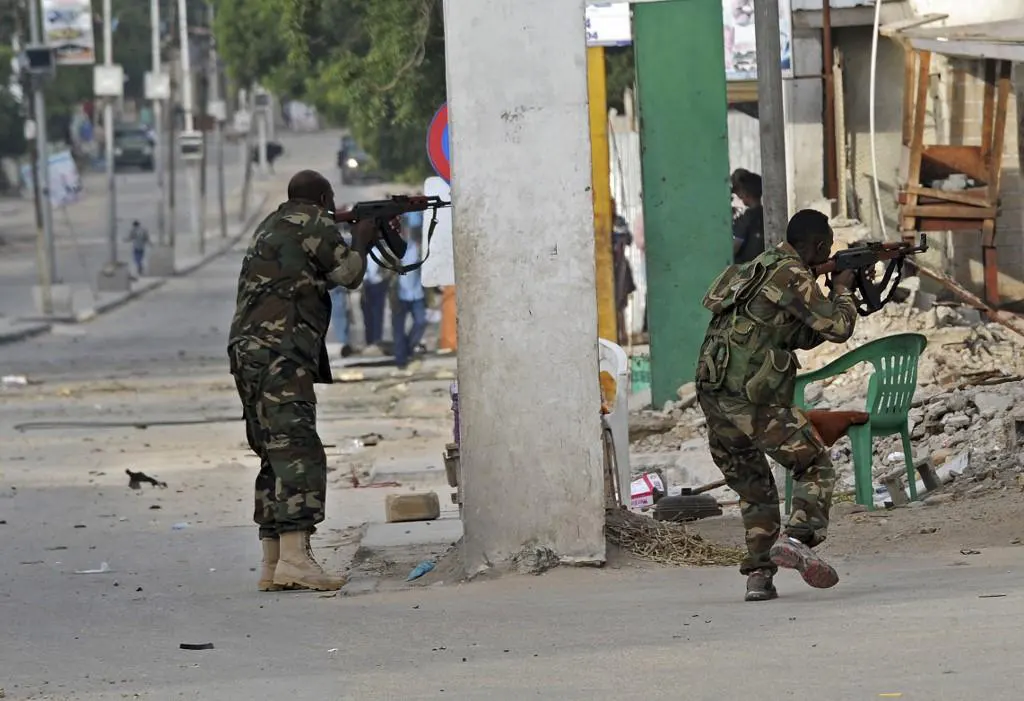 Somalie: Les combattants du groupe al-Shebab s’en prennent à un hôtel de Mogadiscio