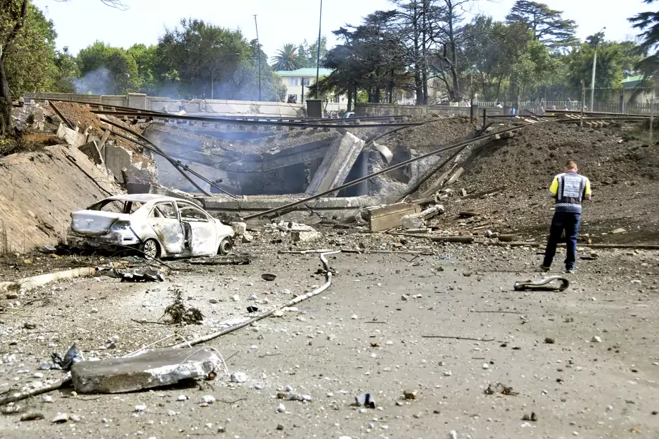 Afrique du Sud/Explosion d’un camion-citerne: le bilan passe à 18 morts