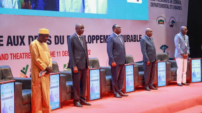 La présidence sénégalaise rejette un projet d’achat de véhicules pour les maires et présidents de Conseil départemental