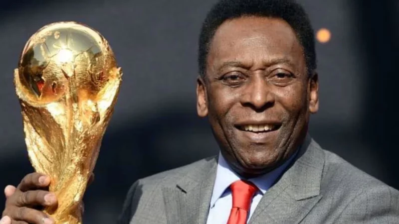Football: Le «Roi Pelé» sera inhumé le 03 janvier 2023