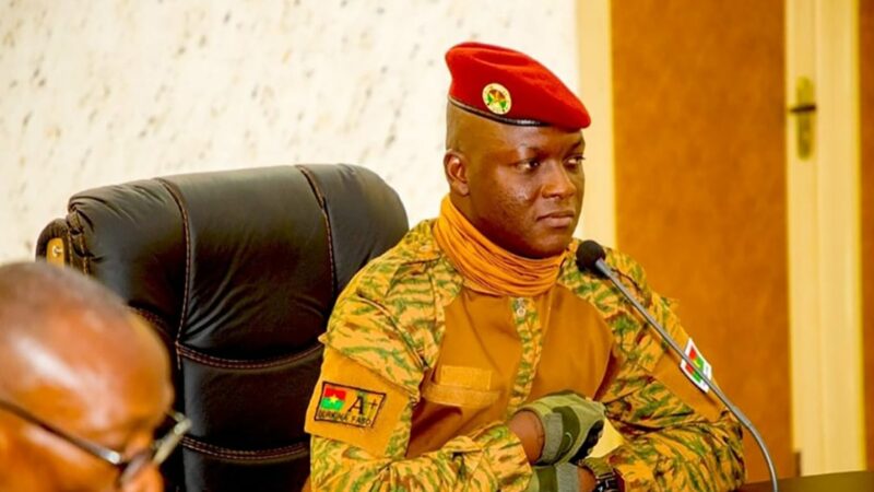 Le président de transition du Burkina Faso annonce travailler pour son «indépendance totale»