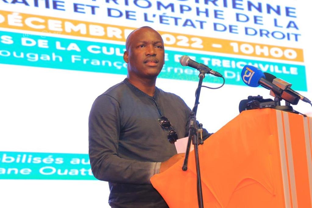 Le parti au pouvoir en Côte d’Ivoire, invite l’opposition à des débats télévisés