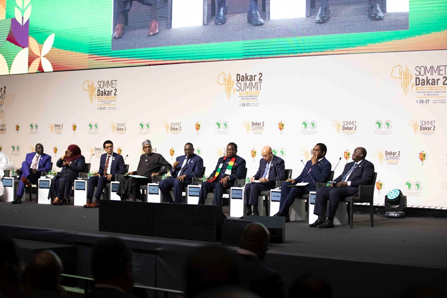 Sommet Dakar II: Macky Sall appelle «à trouver des solutions» à la précarité alimentaire de l’Afrique