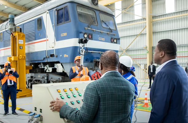 Le président Bongo inaugure plusieurs projets au Gabon en compagnie de son homologue togolais