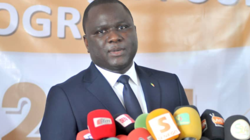 Sénégal : Le leader du PRP, Déthié Fall officialise sa candidature à la présidentielle de 2024