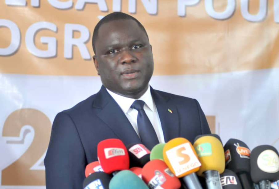 Sénégal : Le leader du PRP, Déthié Fall officialise sa candidature à la présidentielle de 2024