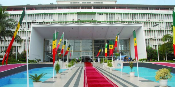 Le Sénégal signe deux accords avec la Corée du Sud pour équiper l’Assemblée nationale et des laboratoires publics