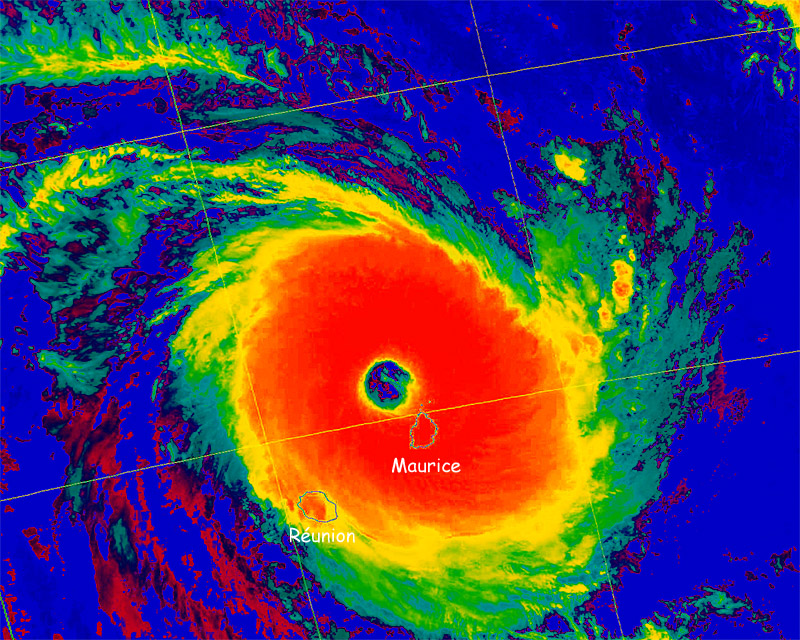 Maurice se prépare au pire face au cyclone tropical «Freddy»
