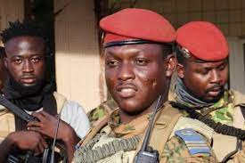 Le Burkina adopte «un plan d’actions» pour une sortie de crise