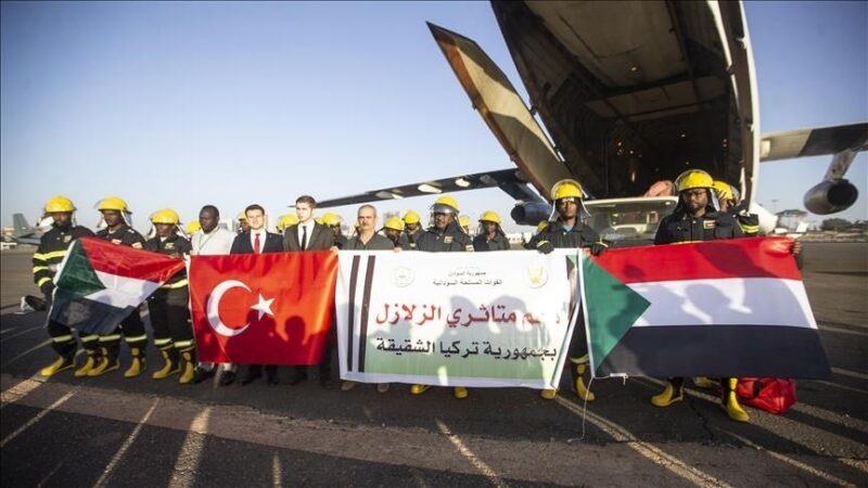 Séismes : Le Soudan a envoyé un avion d’aide humanitaire en Turquie 