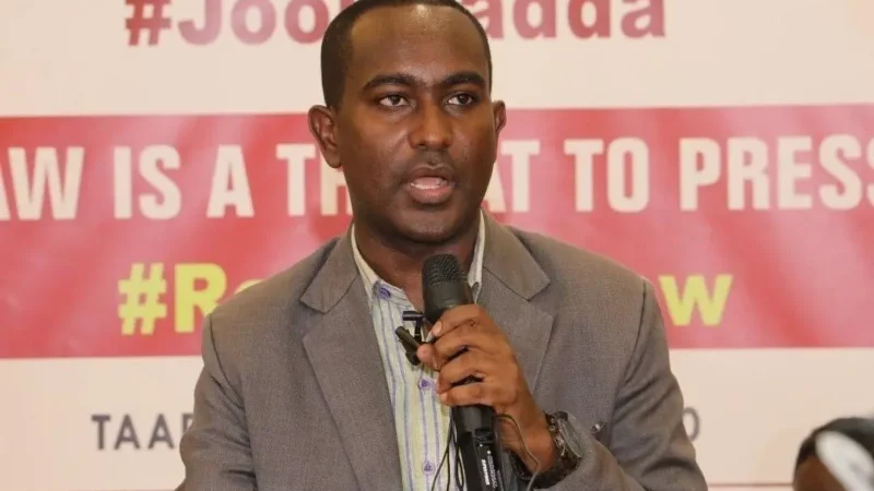 Somalie: Un journaliste libéré retourne en prison