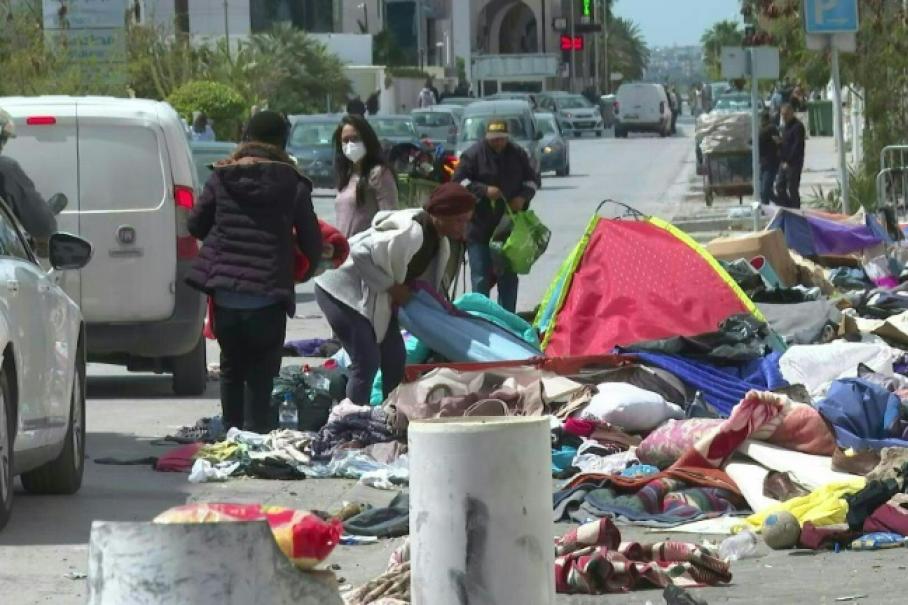 Tunisie: La police disperse des migrants installés devant le siège du HCR