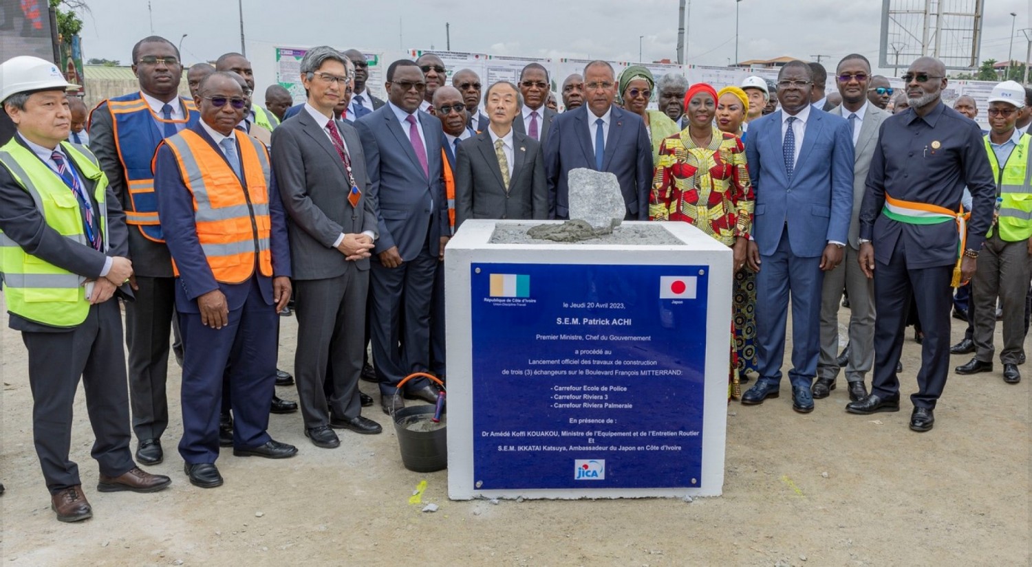 Côte d’Ivoire : Le PM donne lance la construction de trois échangeurs à Abidjan