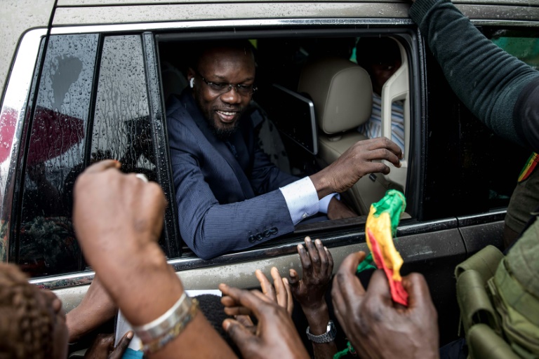 Sénégal: L’opposant Sonko annonce son come-back à Dakar