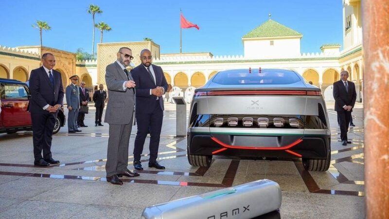 Le Roi Mohammed VI préside la cérémonie de présentation de deux véhicules Made in Morocco