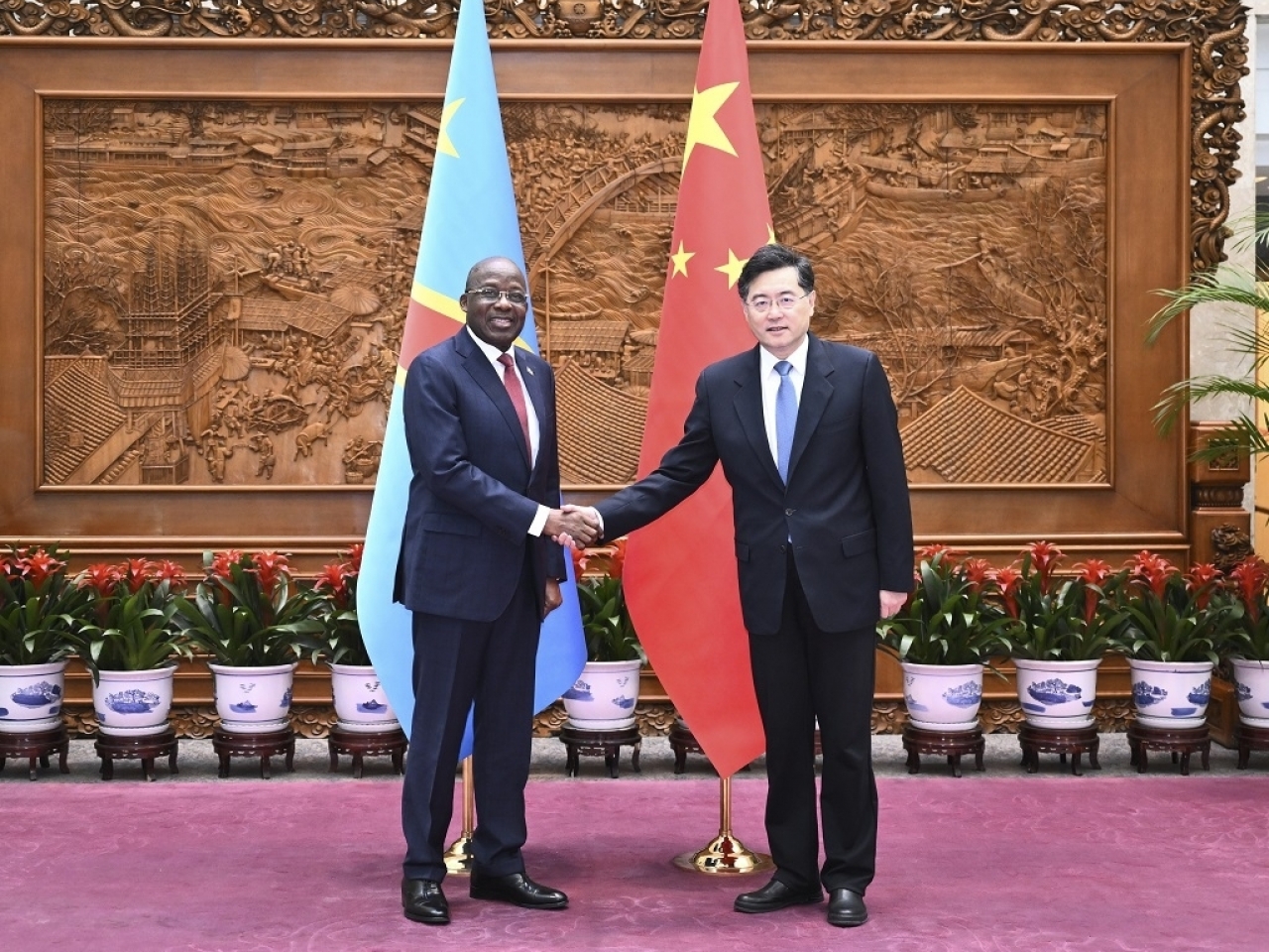 Coopération: Le vice-Premier ministre congolais Lutundula en Chine pour préparer la prochaine visite du Président Tshisekedi