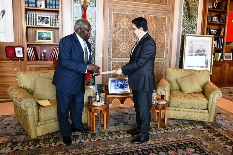 L’ancien chef d’État malawite, Muluzi en visite à Rabat, porteur d’un message du président du Malawi au Roi du Maroc