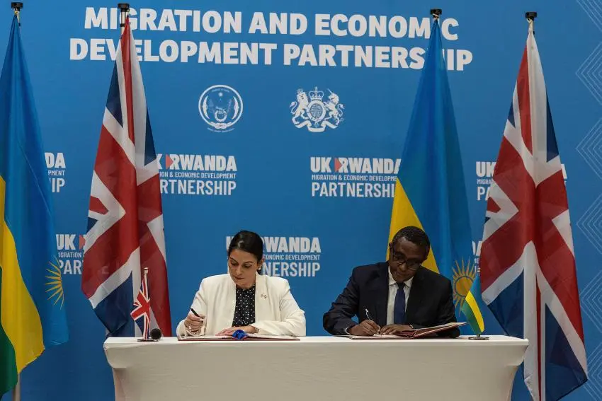 HRW invite Londres à dénoncer les violations des droits de l’homme au Rwanda et annuler l’accord sur le transfert des demandeurs d’asile