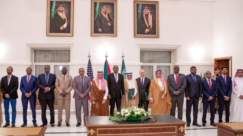Les négociations de Djeddah pour mettre fin à la guerre au Soudan, butent sur plusieurs obstacles 