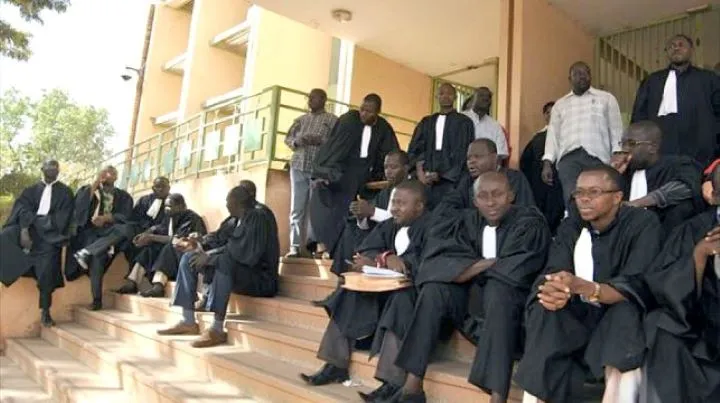 Les magistrats au Burkina Faso suspendent leur grève