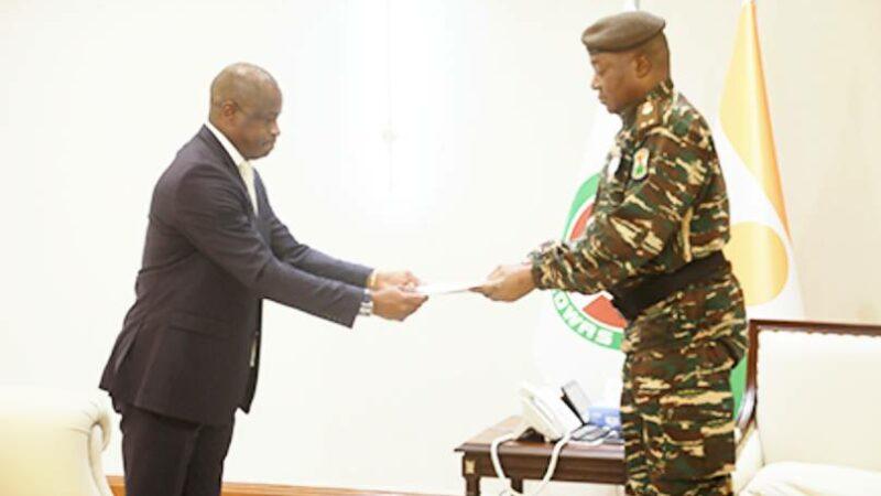 Niger : Le pouvoir Tchiani a discuté avec des émissaires du Gabon au nom de la CEEAC