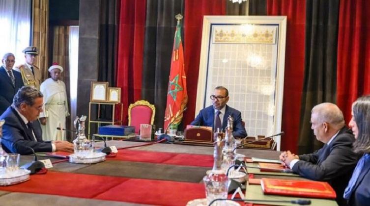 Maroc-Séisme : Le Roi préside à Rabat, une réunion consacrée au programme de reconstruction d’un coût estimé à 120 MMDH