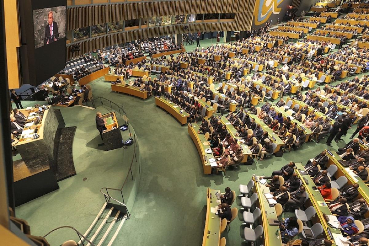 78è AG de l’ONU : le Guinéen Mamady Doumbouya brocarde les révisions constitutionnelles iniques en Afrique