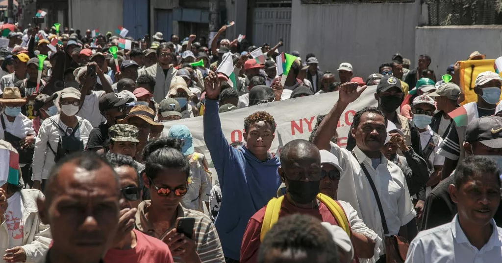 Climat tendu à un mois de la présidentielle à Madagascar : le gouvernement dénonce l’ingérence de la communauté internationale