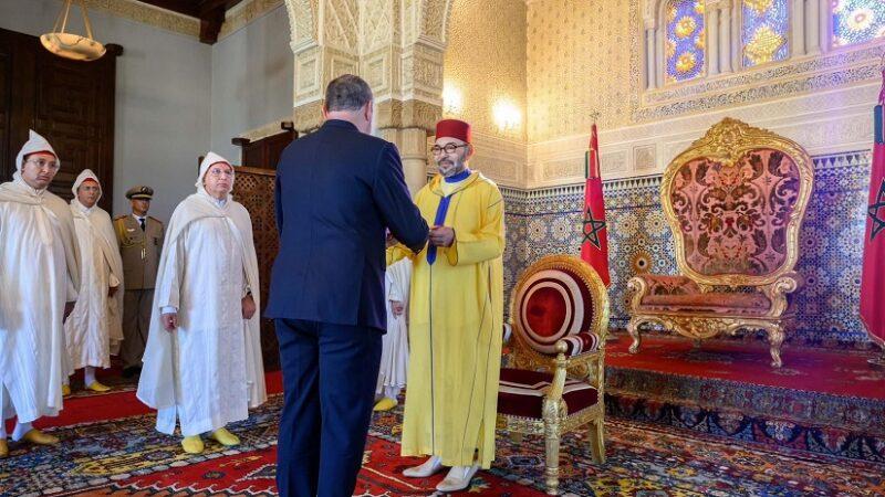 Le Roi Mohammed VI reçoit un deuxième groupe d’ambassadeurs étrangers