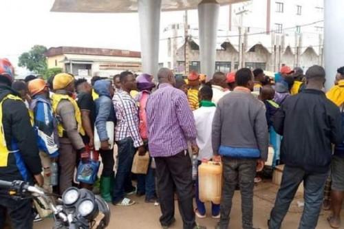 Pénurie de carburant dans la capitale camerounaise Yaoundé