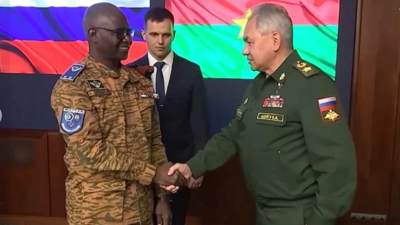 Moscou et Ouagadougou renforcent leur coopération dans les domaines économique et de la défense