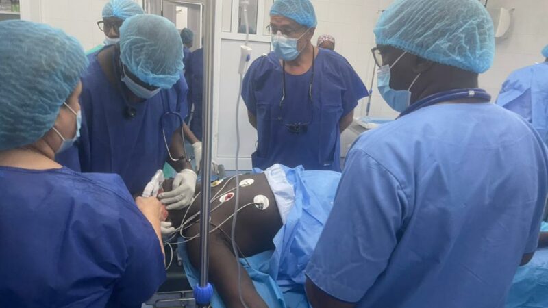 Sénégal/Première transplantation rénale réussie: Une prouesse qui suscite plein d’espoirs dans le corps médical et le monde universitaire du pays