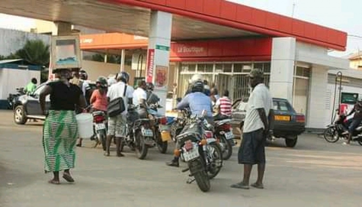 Cameroun/Pénurie de carburant : Le gouvernement promet le retour à la normale dès ce mardi