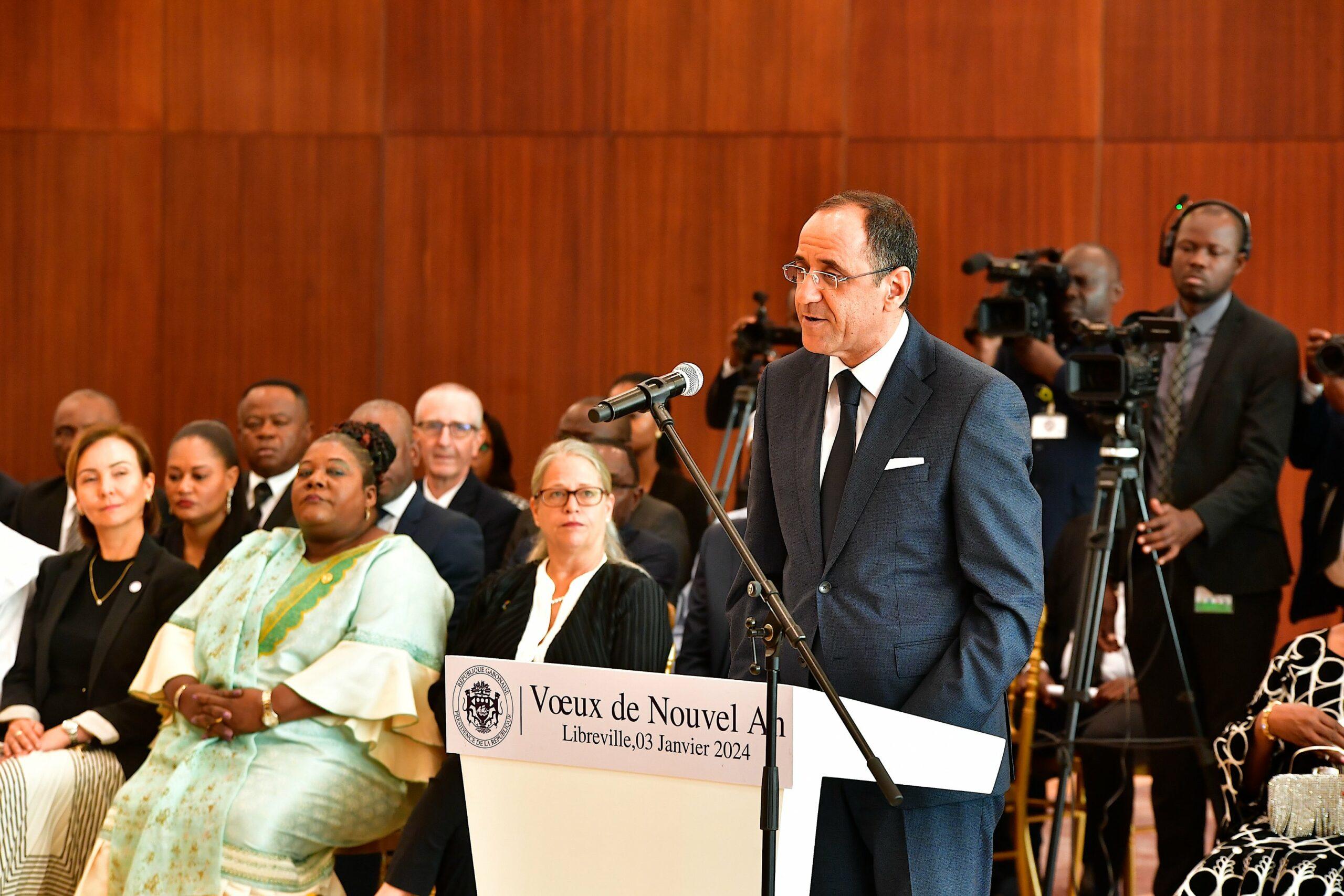 Nouvel An 2024 : Le corps diplomatique accrédité au Gabon et les Forces de Défense et de Sécurité ont présenté des vœux singuliers  à Oligui Nguema