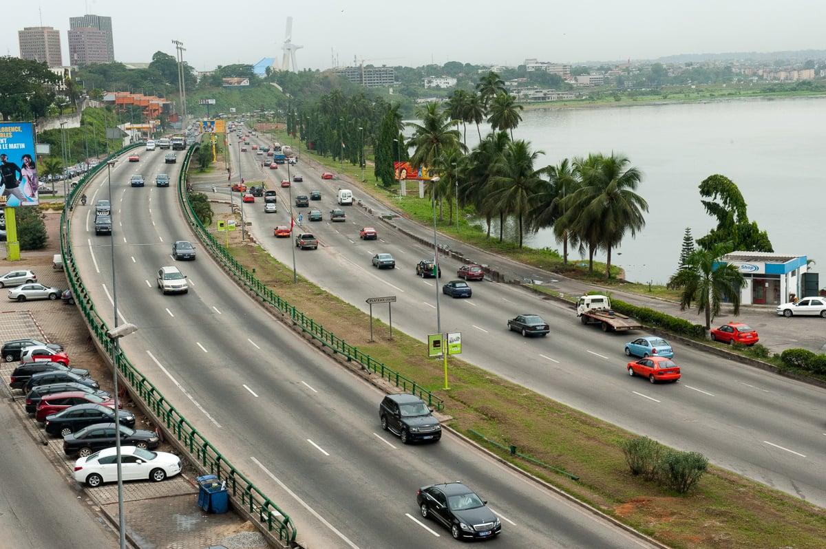 Le président ivoirien, Ouattara consolide les prévisions de croissance 2023-2025 en Côte d’Ivoire